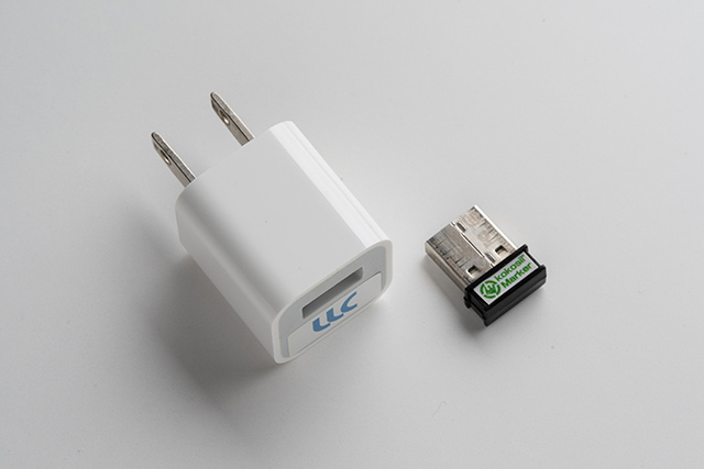 USBドングル型